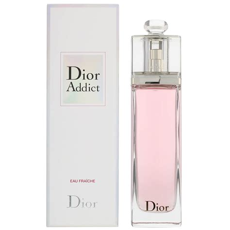 Dior addict woman